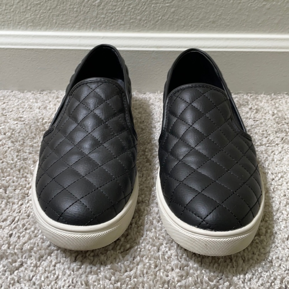 Steve Madden Eccentrq Black Slip On Sneaker - Picture 9 of 15